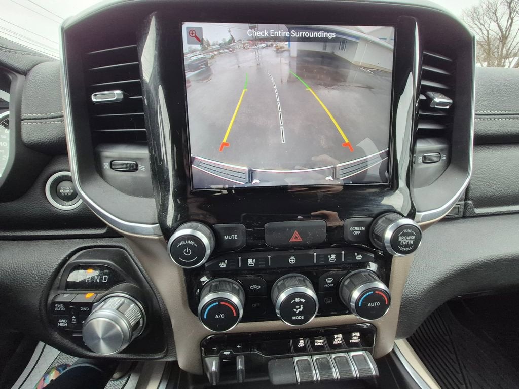 2022 RAM 1500 Laramie Crew Cab 4x4 5'7" Box