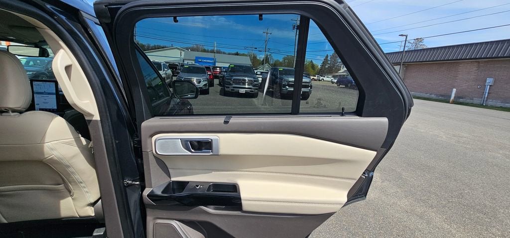 2022 Ford Explorer Platinum