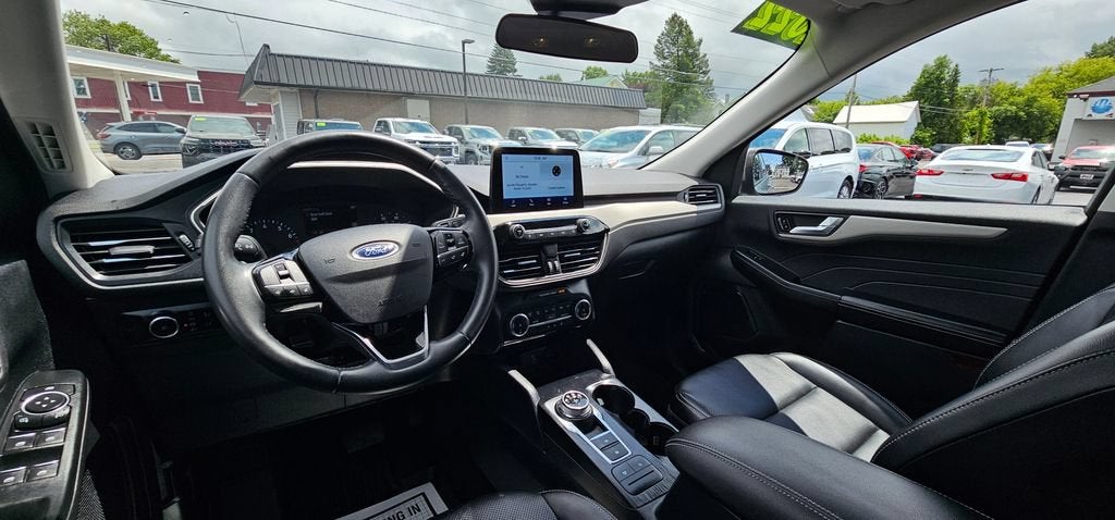 2022 Ford Escape SEL