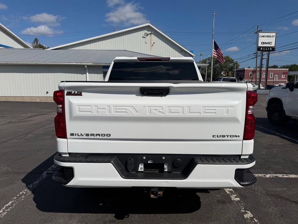 2023 Chevrolet Silverado 1500 Custom