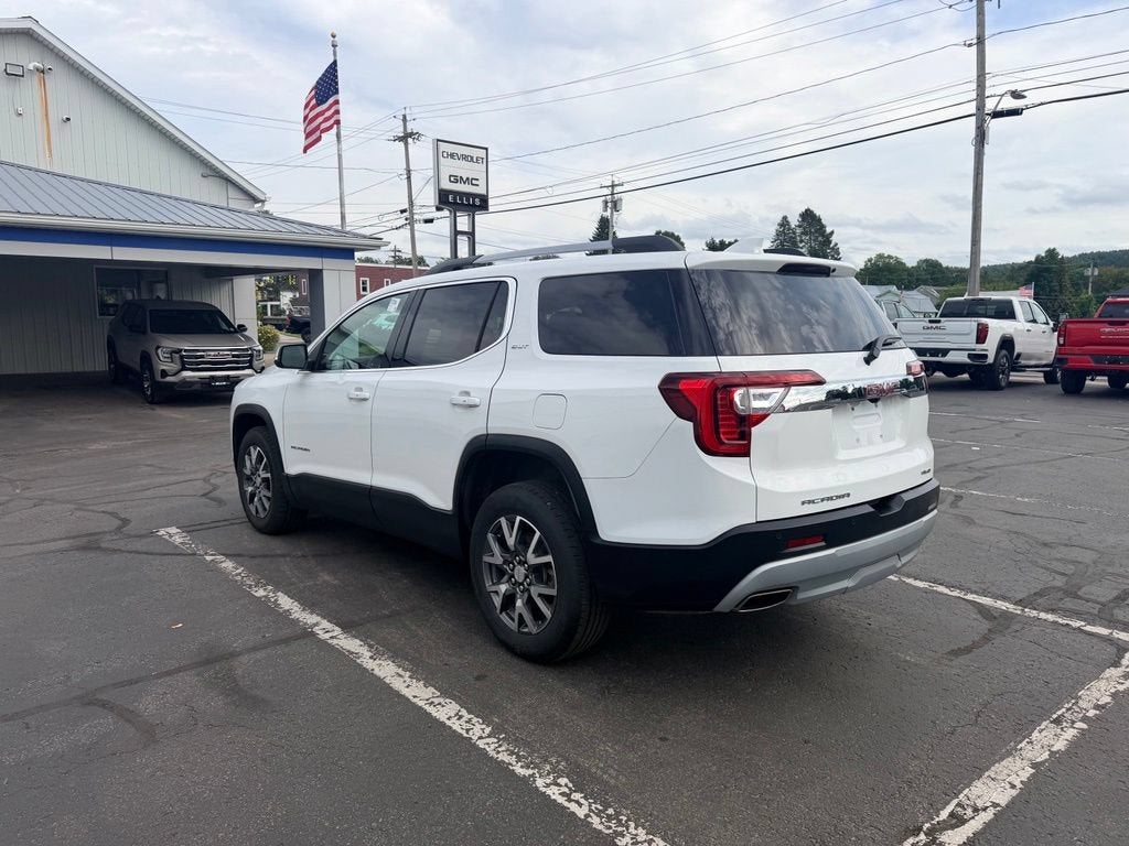 2023 GMC Acadia SLT