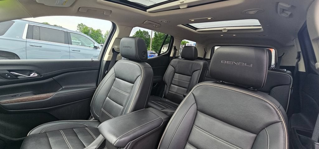 2022 GMC Acadia Denali