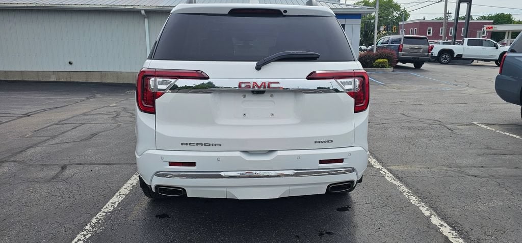 2022 GMC Acadia Denali