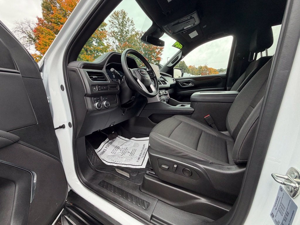 2024 GMC Yukon XL SLE