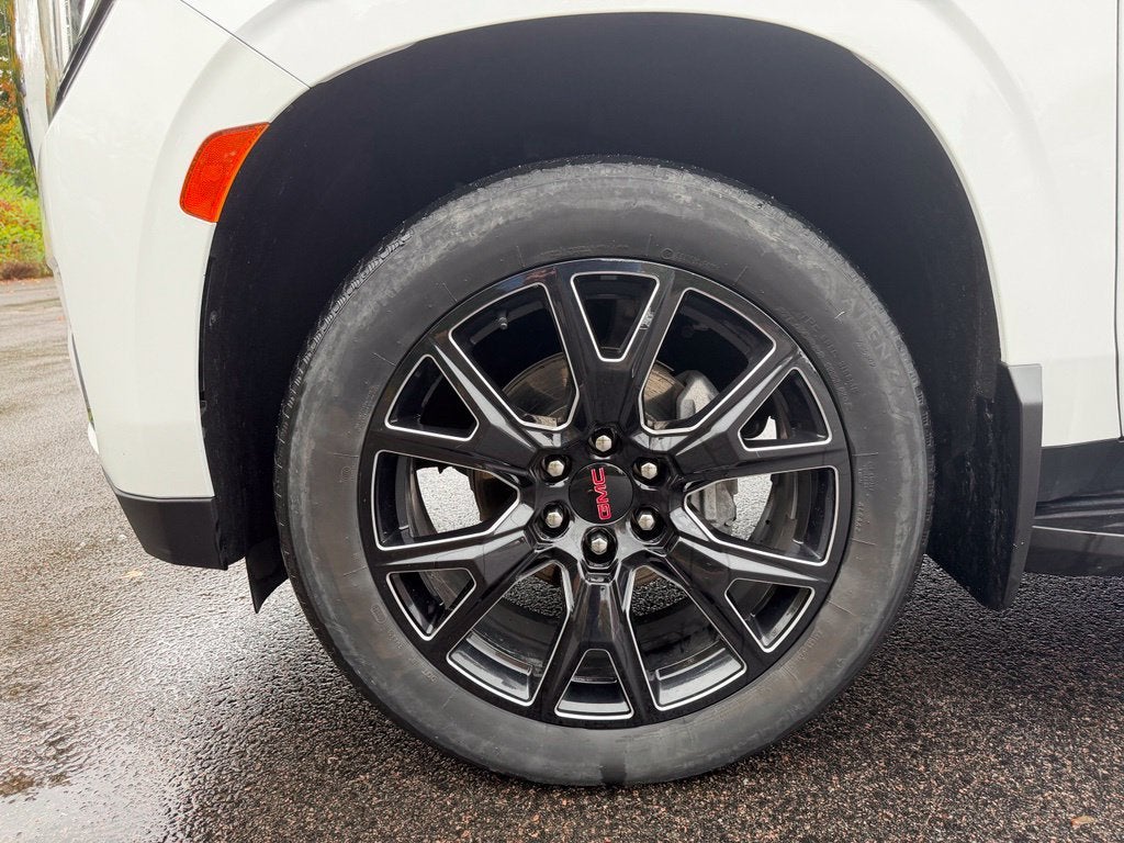 2024 GMC Yukon XL SLE
