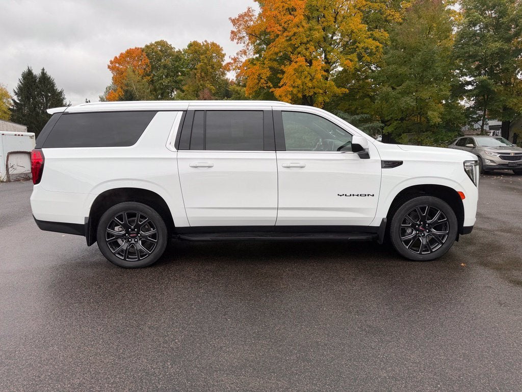 2024 GMC Yukon XL SLE