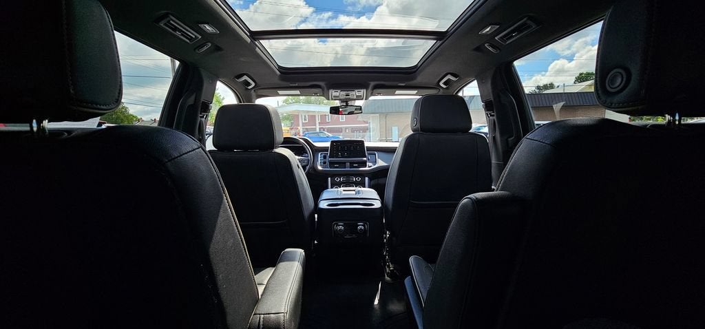 2022 GMC Yukon XL SLT