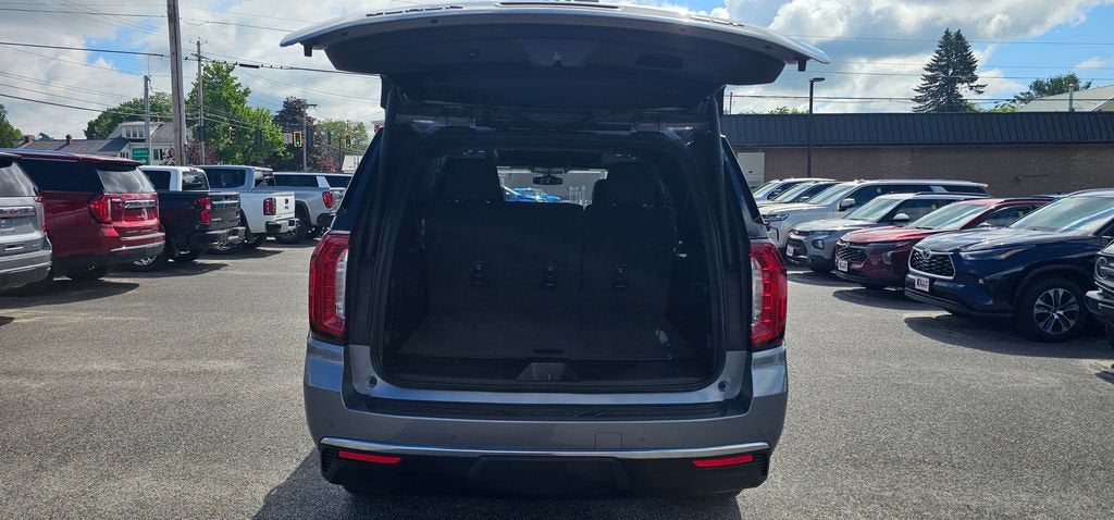 2022 GMC Yukon XL SLT