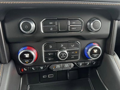 2024 GMC Yukon XL AT4