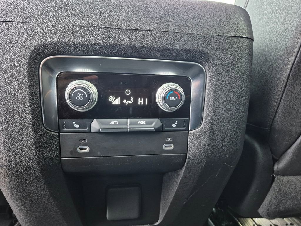 2024 GMC Yukon XL AT4