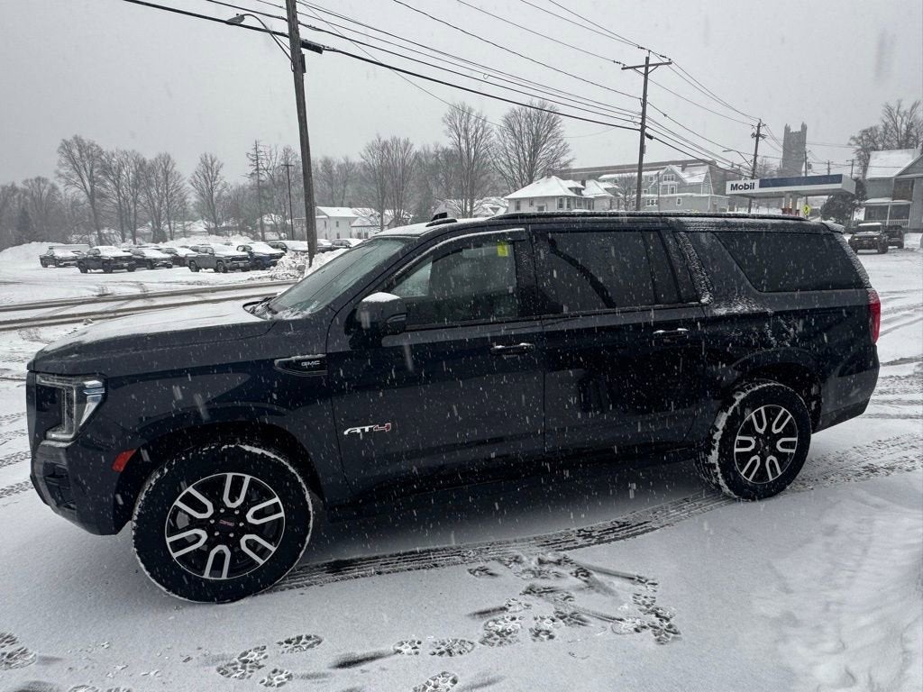 2024 GMC Yukon XL AT4