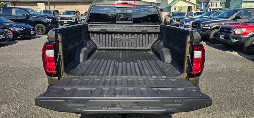 2023 GMC Canyon AT4