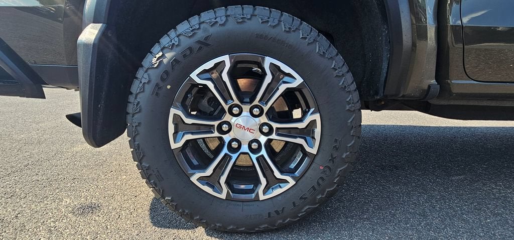 2023 GMC Canyon AT4