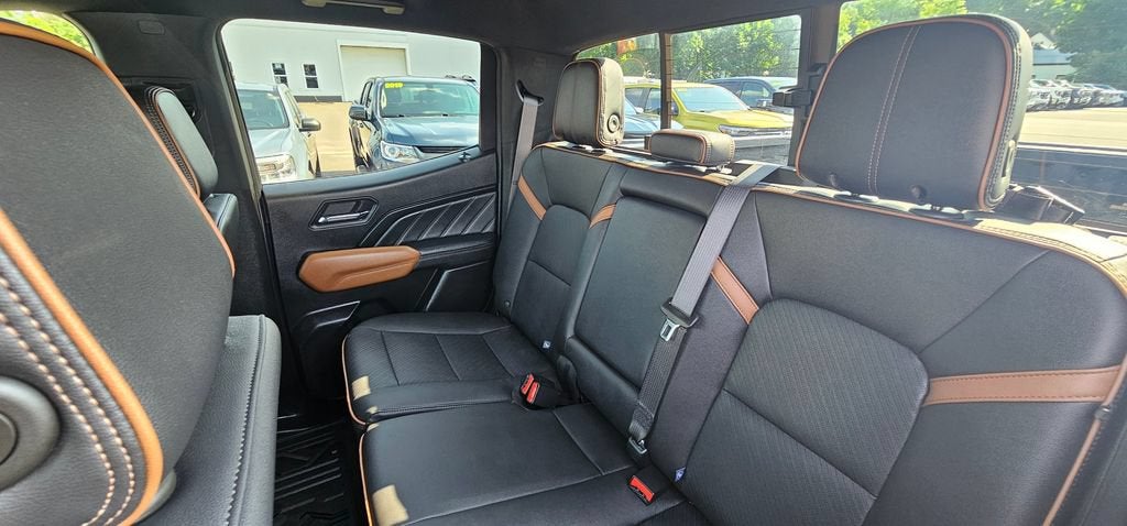 2023 GMC Canyon AT4