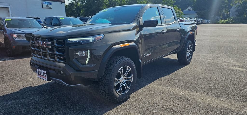 2023 GMC Canyon AT4