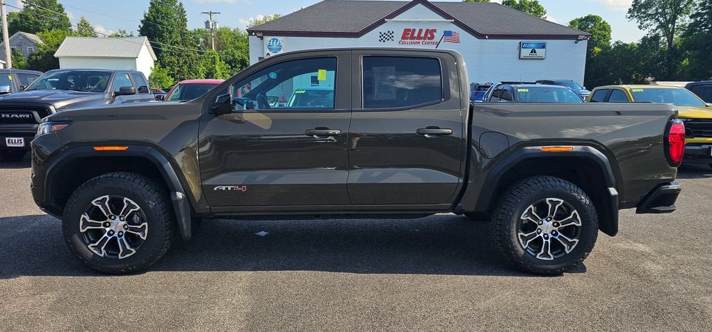 2023 GMC Canyon AT4