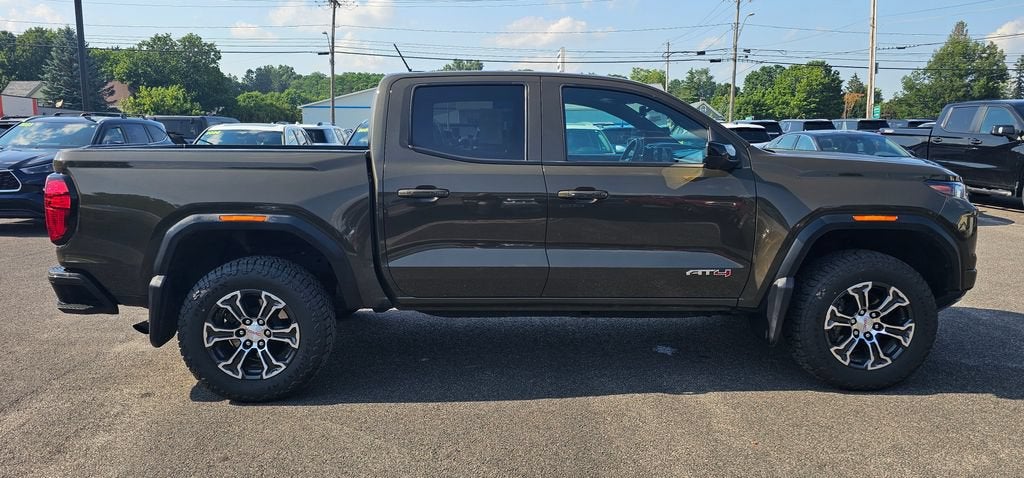 2023 GMC Canyon AT4