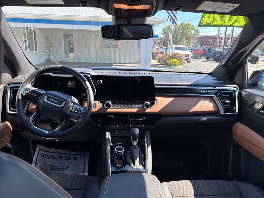 2024 GMC Canyon AT4