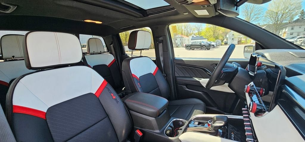 2023 GMC Canyon AT4X