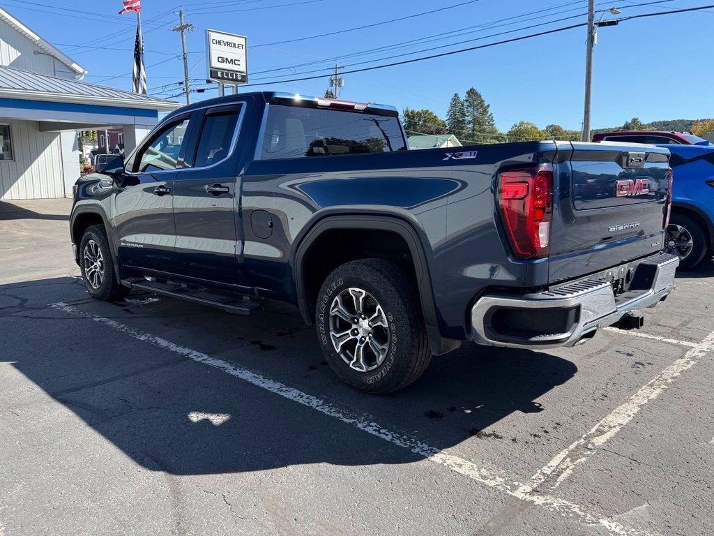 2022 GMC Sierra 1500 SLE