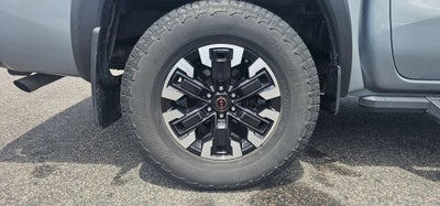 2023 Nissan Frontier Crew Cab PRO-4X 4x4