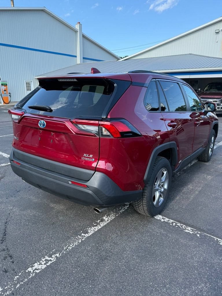 2022 Toyota RAV4 Hybrid XLE