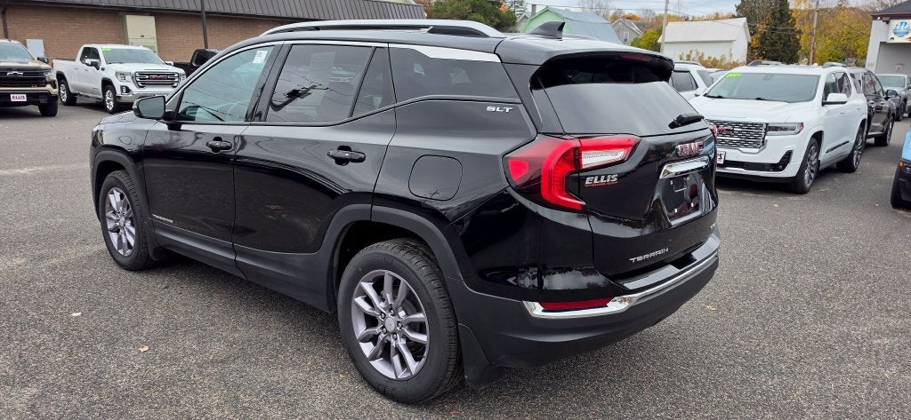 2023 GMC Terrain SLT