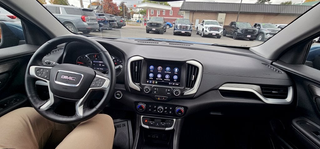 2024 GMC Terrain SLT