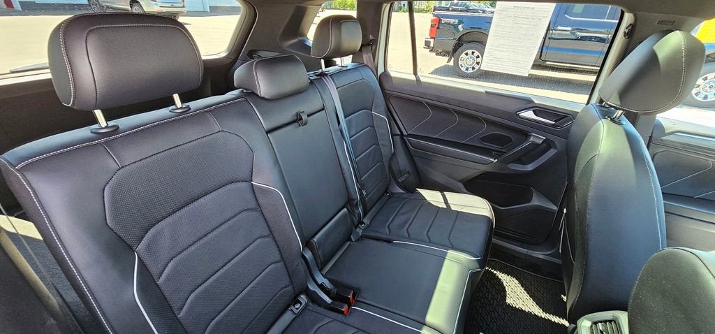 2024 Volkswagen Tiguan 2.0T SEL R-Line