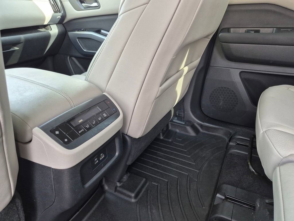 2022 Nissan Pathfinder SL 4WD