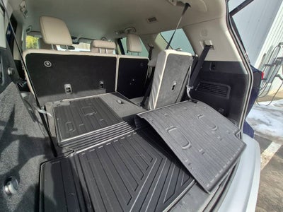 2022 Nissan Pathfinder SL 4WD