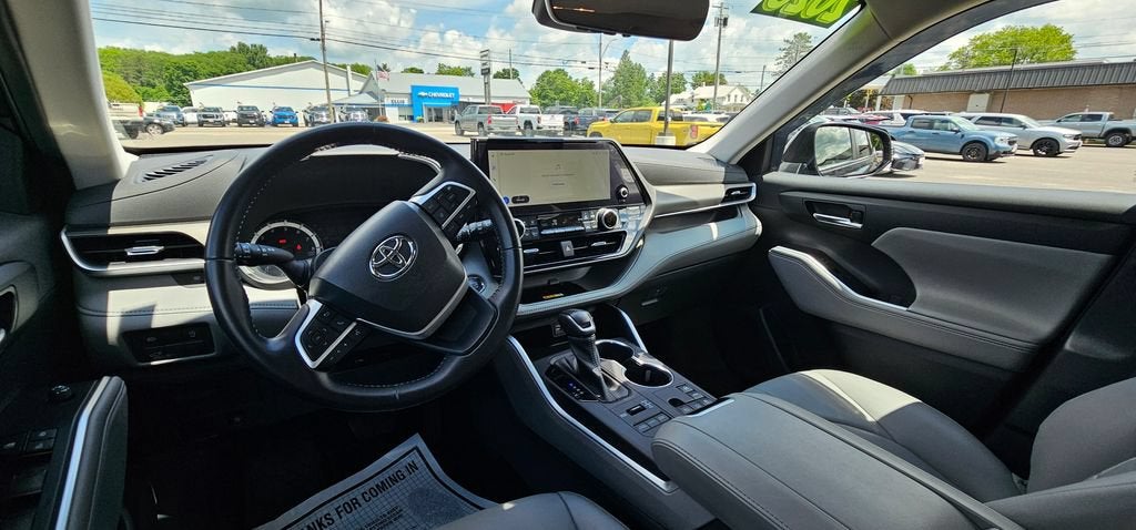 2023 Toyota Highlander XLE