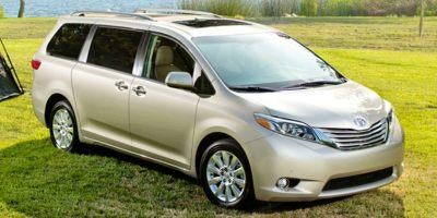 2017 Toyota Sienna XLE 8 Passenger