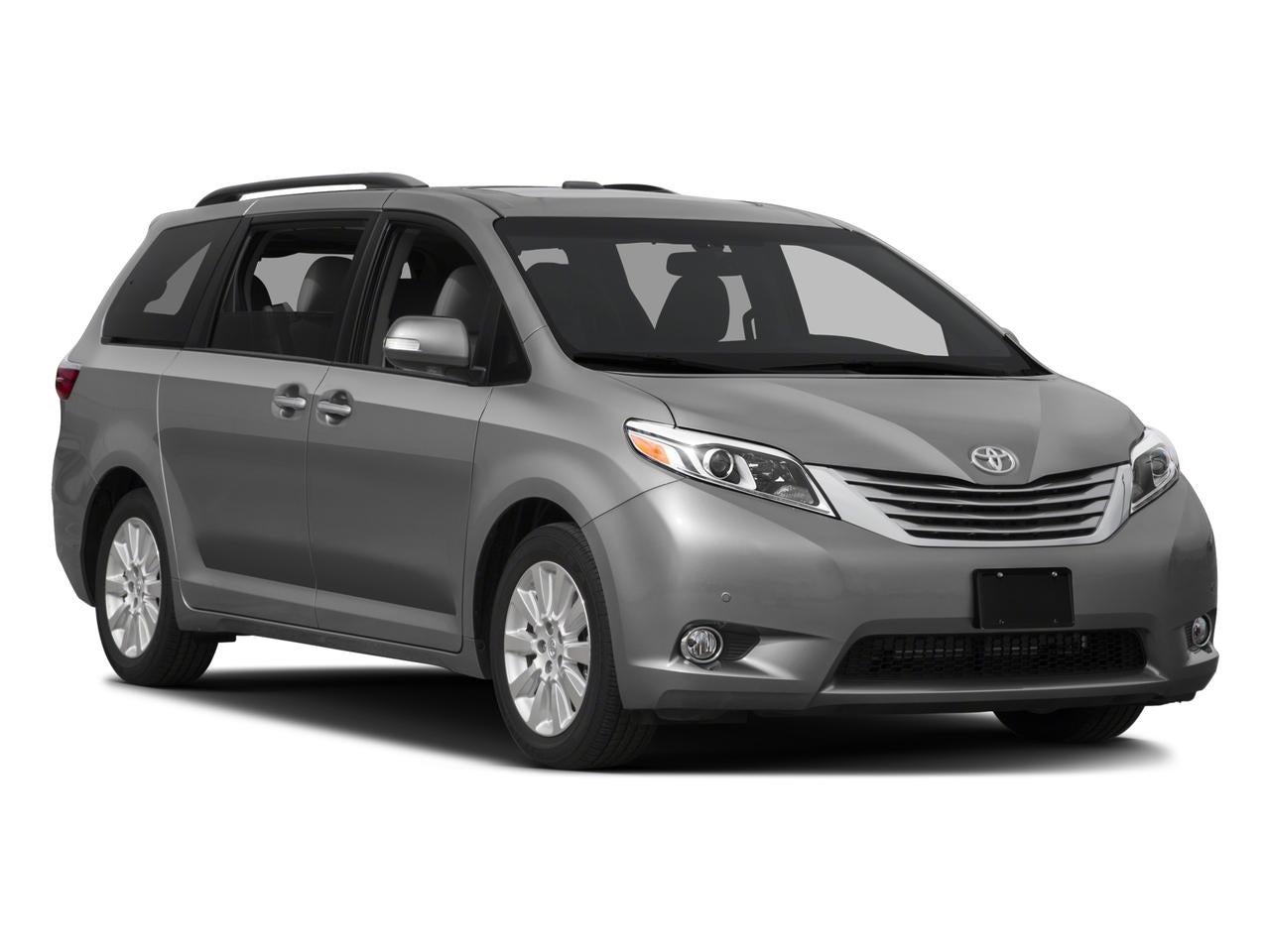 2017 Toyota Sienna XLE 8 Passenger