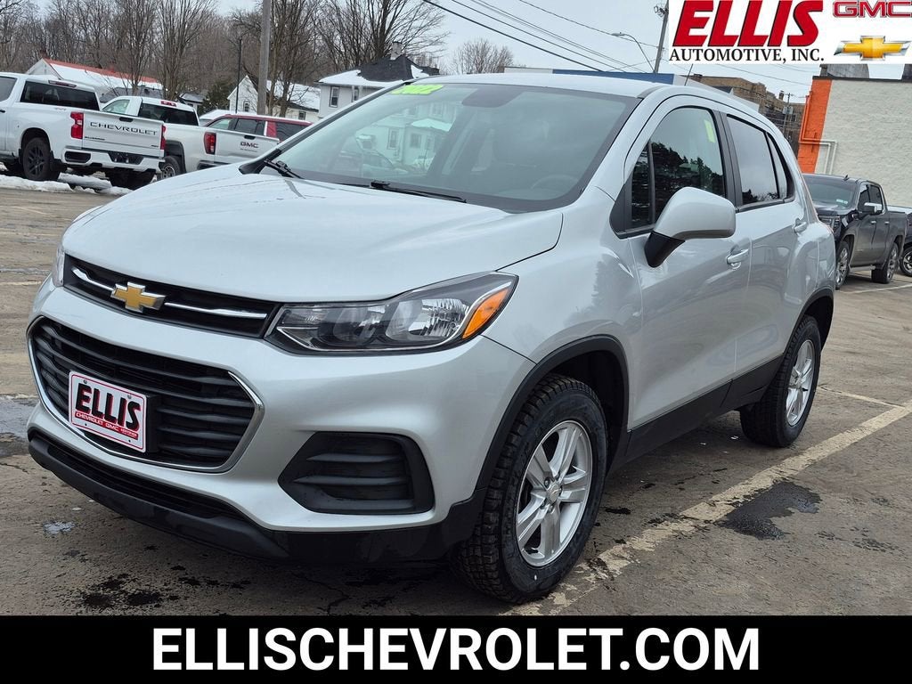 2022 Chevrolet Trax LS
