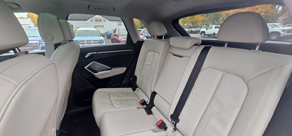 2025 Audi Q3 S line Premium