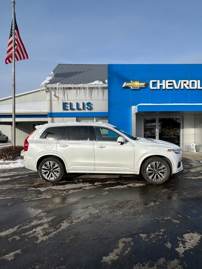 2020 Volvo XC90 Momentum