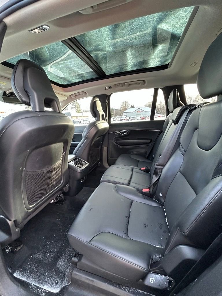 2020 Volvo XC90 Momentum